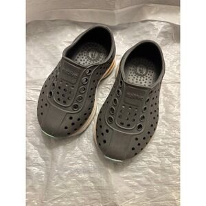 Toddler Natives Shoes size C4 Gray